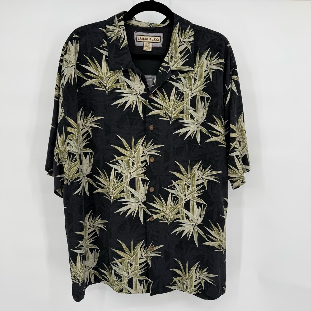 Jamaica Jaxx 100% Silk Tropical Short Sleeve Button Front Shirt XL Resort Vacay‎